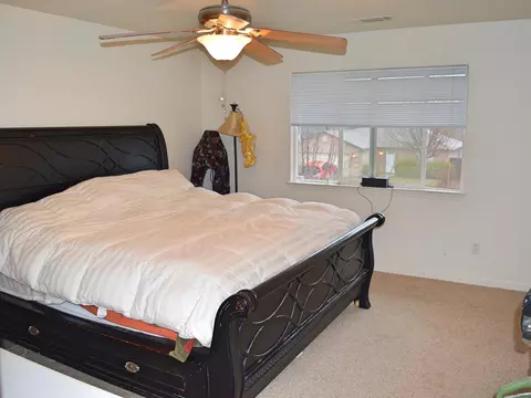 1045 Monterra Ln, Redding, CA 96002 photo 5