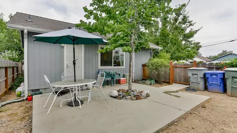 2954 Placer St, Redding, CA 96001 photo 13