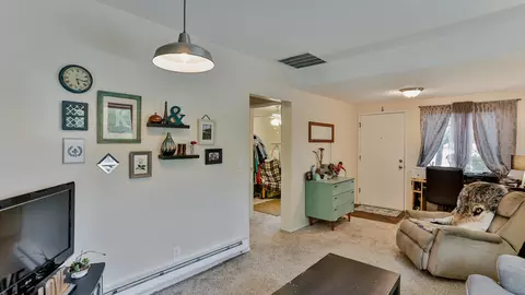 2954 Placer St, Redding, CA 96001 photo 5