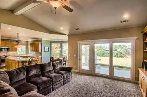 4035 Silver Lace Ln, Redding, CA 96001 photo 13