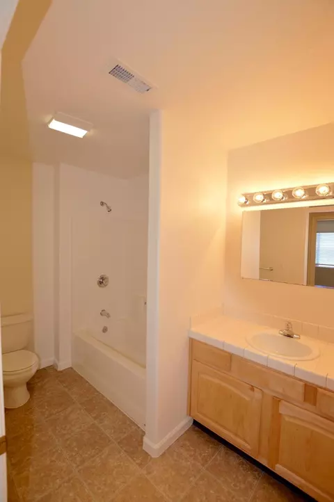 2550 Reservoir Ln, Redding, CA 96002 photo 9