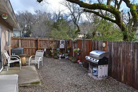 2550 Reservoir Ln, Redding, CA 96002 photo 10