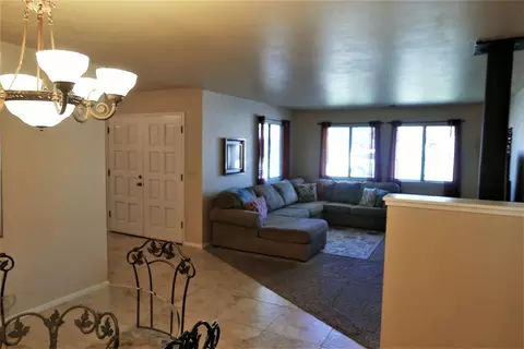 1461 Casa Vereda Way, Redding, CA 96003 photo 11
