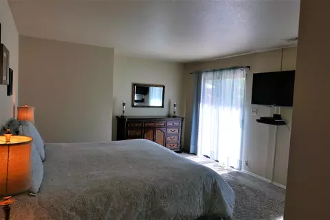 1461 Casa Vereda Way, Redding, CA 96003 photo 27