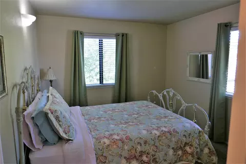 1461 Casa Vereda Way, Redding, CA 96003 photo 19