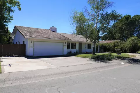 1461 Casa Vereda Way, Redding, CA 96003 photo 3