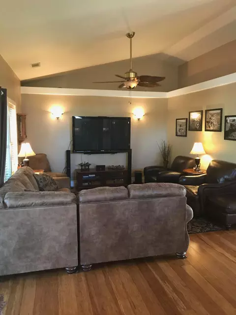 16752 Lassen Ave, Anderson, CA 96007 photo 10