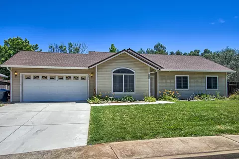 3473 Echo Ct, Redding, CA 96002 photo 1