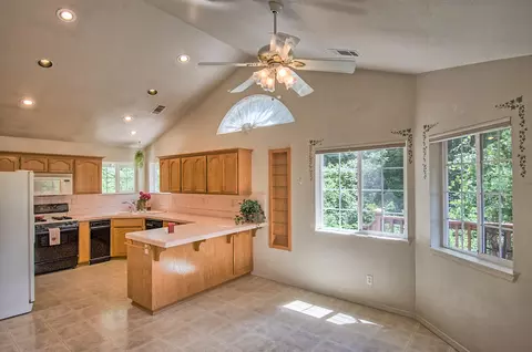 19149 Kamloop Rd, Lakehead, CA 96051 photo 27