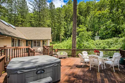 19149 Kamloop Rd, Lakehead, CA 96051 photo 9