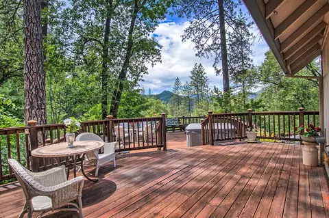 19149 Kamloop Rd, Lakehead, CA 96051 photo 4
