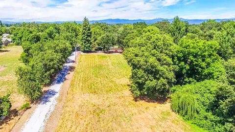 2375 Shady Ln, Anderson, CA 96007 photo 2