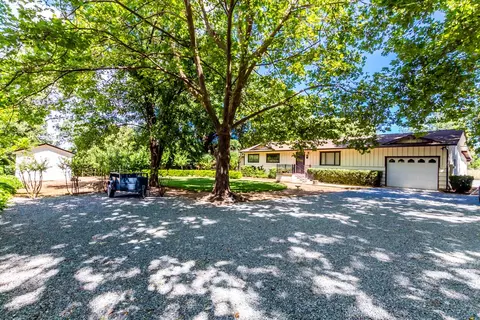 2375 Shady Ln, Anderson, CA 96007 photo 5