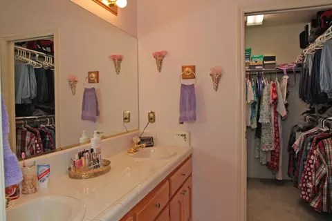 1720 Capistrano Walk, Redding, CA 96003 photo 12