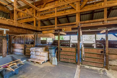 20471 Portero Dr, Redding, CA 96003 photo 7