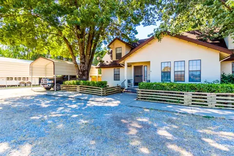 20471 Portero Dr, Redding, CA 96003 photo 2