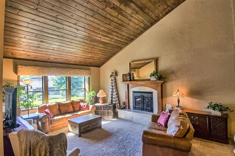 3623 Cal Ore Dr, Redding, CA 96001 photo 5
