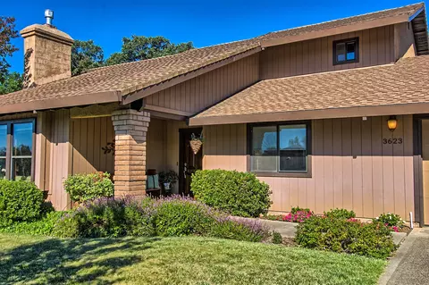 3623 Cal Ore Dr, Redding, CA 96001 photo 2