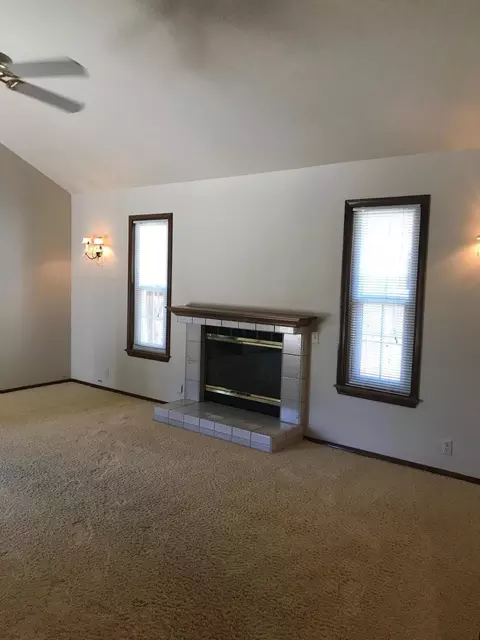 1717 St Andrews Dr, Redding, CA 96003 photo 11