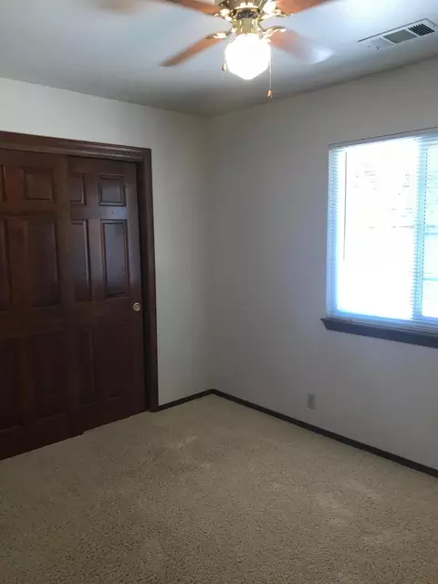 1717 St Andrews Dr, Redding, CA 96003 photo 21