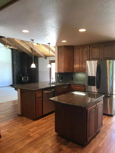 1717 St Andrews Dr, Redding, CA 96003 photo 31