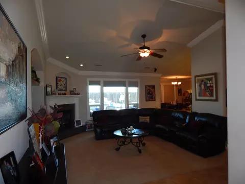 3293 Laver St, Redding, CA 96002 photo 3