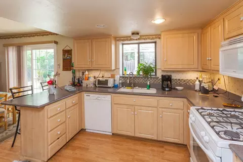 1990 Carol Jean Ct, Redding, CA 96002 photo 6