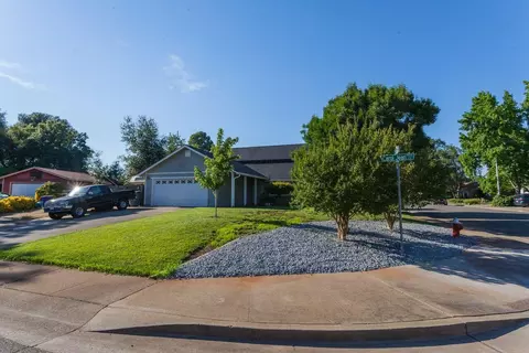 1990 Carol Jean Ct, Redding, CA 96002 photo 1