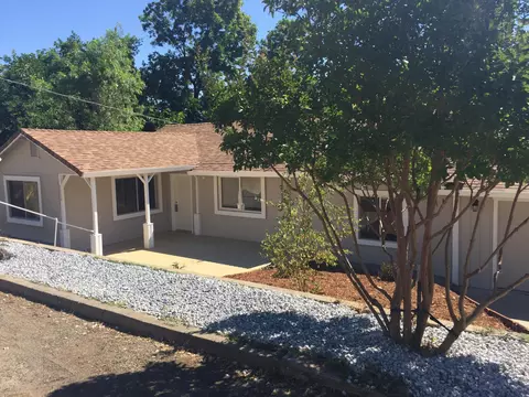 3523 West St, Redding, CA 96001 photo 2