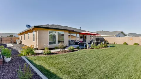 421 Belvedere Dr, Redding, CA 96003 photo 43