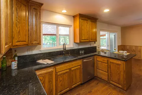 4245 Va Ventura, Red Bluff, CA 96080 photo 11
