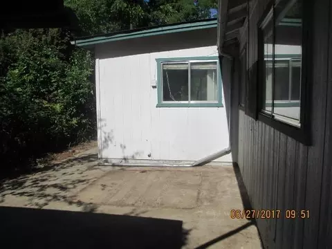 6974 Redberry Ln, Redding, CA 96002 photo 8