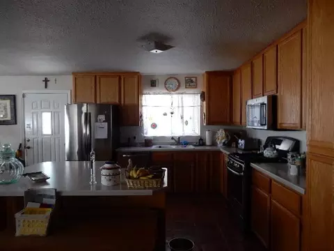13837 Bear Cub Ct, Redding, CA 96003 photo 3