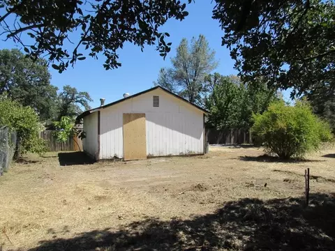 942 July Way, Redding, CA 96003 photo 4