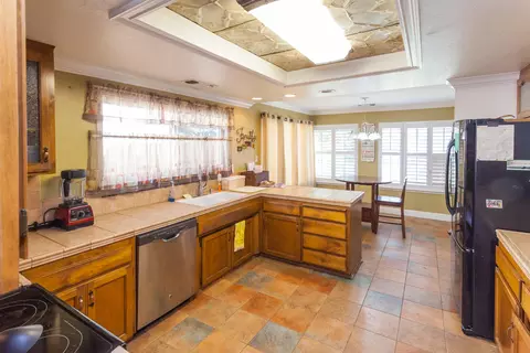3810 Wasatch, Redding, CA 96001 photo 7