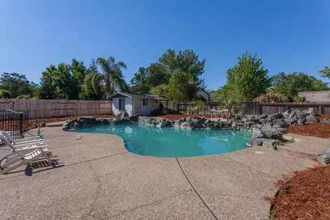 3810 Wasatch, Redding, CA 96001 photo 2