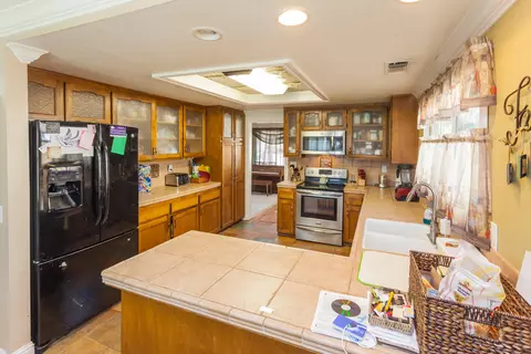 3810 Wasatch, Redding, CA 96001 photo 8