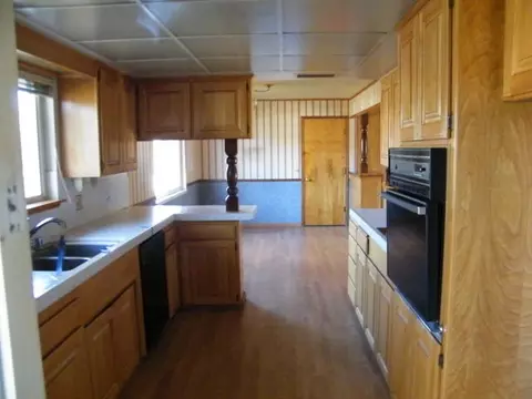 7045 Granada Dr, Redding, CA 96002 photo 4