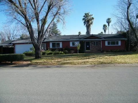 7045 Granada Dr, Redding, CA 96002 photo 1