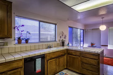 1800 Wasatch Ct, Redding, CA 96001 photo 8