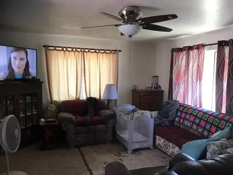 1560 Dana Dr, Redding, CA 96003 photo 4