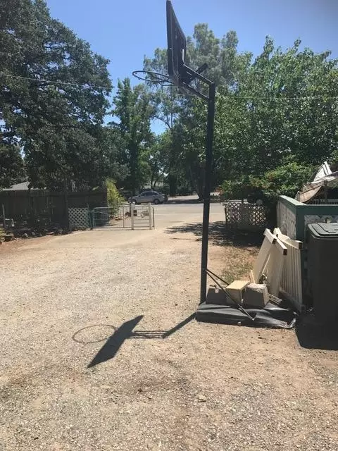 1560 Dana Dr, Redding, CA 96003 photo 19