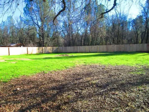375 Branstetter Ln, Redding, CA 96001 photo 7
