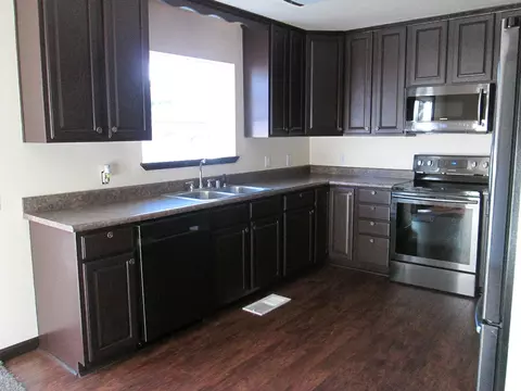 375 Branstetter Ln, Redding, CA 96001 photo 3