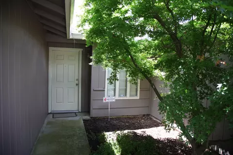 188 Justin Way, Redding, CA 96003 photo 2