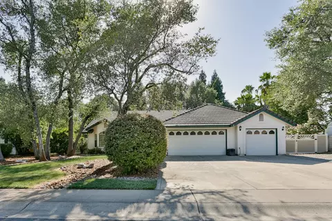 4122 Windwood Dr, Redding, CA 96002 photo 1