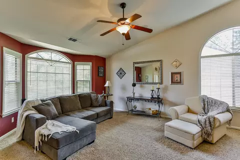 4122 Windwood Dr, Redding, CA 96002 photo 4