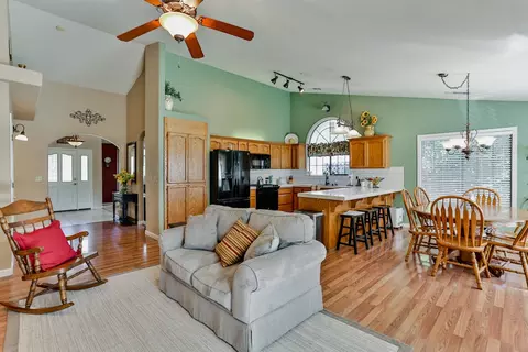 4122 Windwood Dr, Redding, CA 96002 photo 13