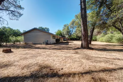 2044 Canyon Rd, Redding, CA 96001 photo 21