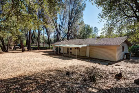 2044 Canyon Rd, Redding, CA 96001 photo 17